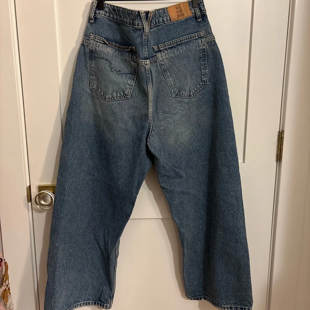 Free People We The Free Deep Trance Mid Rise Boyfriend jeans - Picture 2 of 3